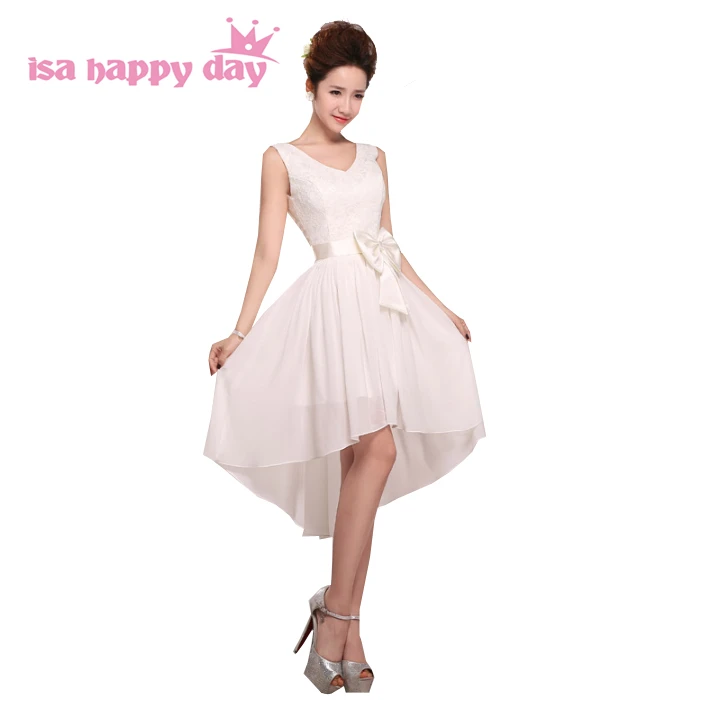 Платье подружки невесты цвета слоновой кости с глубоким v-образным вырезом