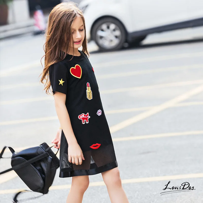 Супер Сладкие Аппликации Черный С Короткими Рукавами Летнее Платье Девушка