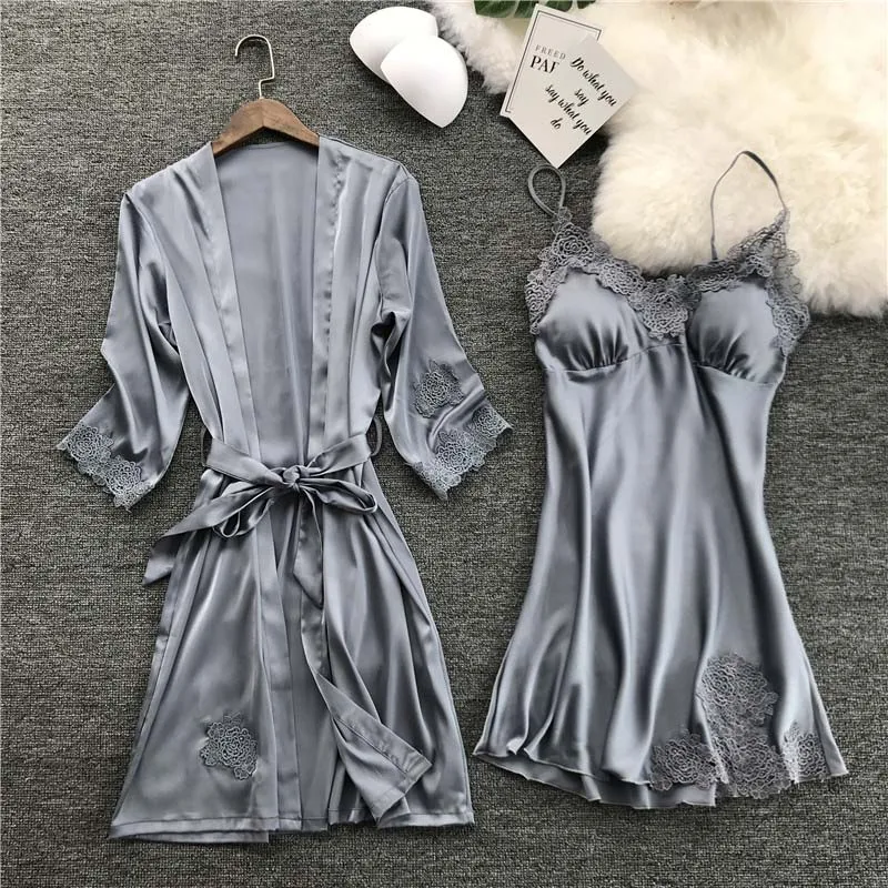2 pieces grey Осенние пижамы для женщин 5 шт соблазнительный, атласный, Шелковый пижамный комплект Женское ночное белье халат+ брюки с нагрудники Пижама с кружевами домашний костюм - Цвет: 2 pieces grey