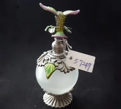 

Perfume Bottle Retro Metal Empty humming bird Ball Round Beautiful Adornment Crafts Travel Gift Makeup For Birthday Gift