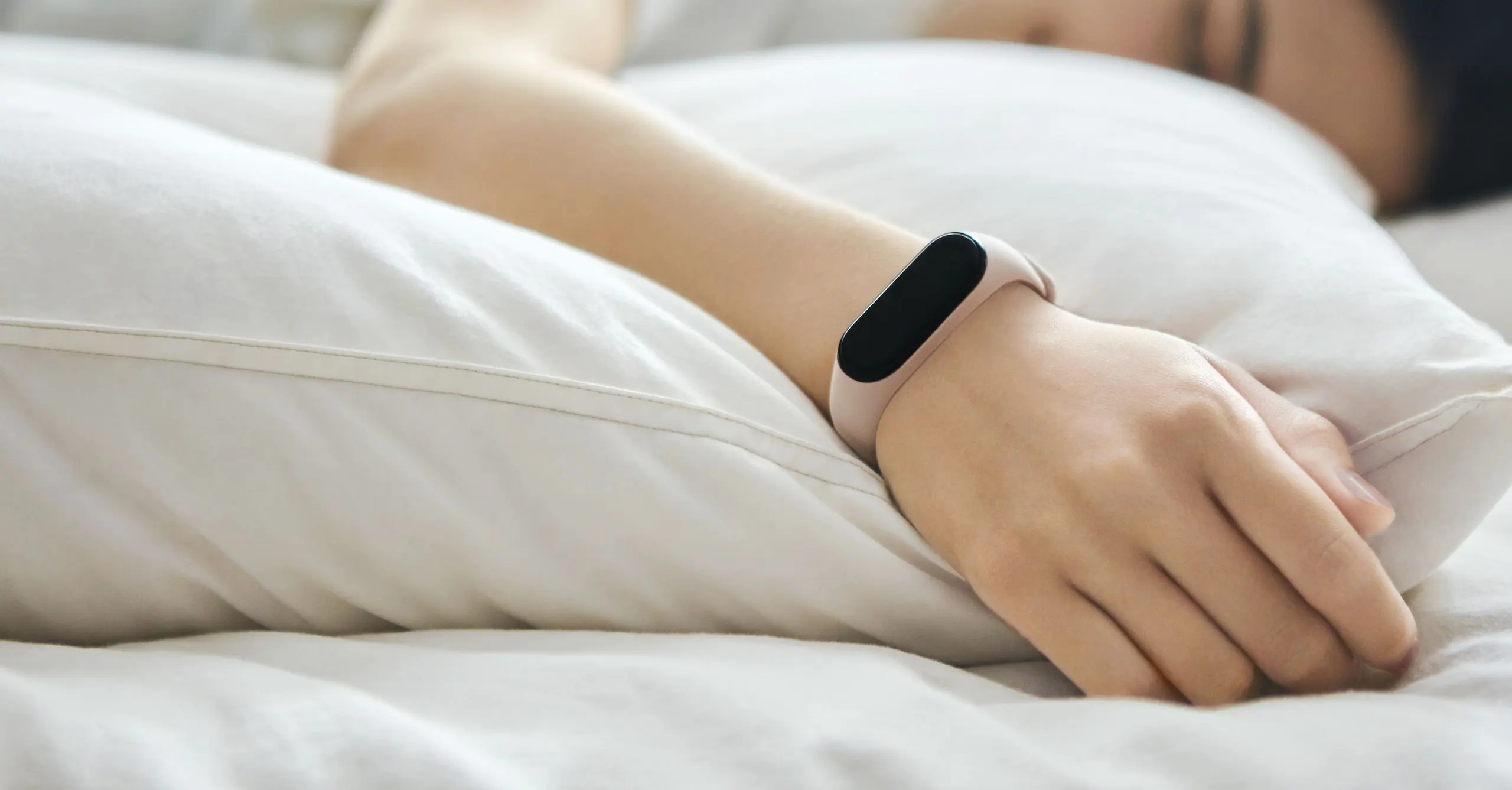Смарт браслет Xiaomi Mi Band 4 фитнес с пульсометром и экраном 135 мАч Bluetooth 5 0 оригинал