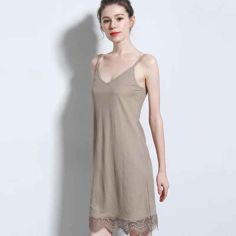 Женское кружевное платье средней длины с v образным вырезом однотонное