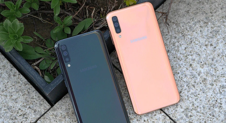 Смартфон samsung Galaxy A70, 6,7 дюймов, дисплей Infinity U, 6 ГБ, 128 ГБ, Восьмиядерный процессор Snapdragon 675, 4500 мАч, быстрая зарядка, мобильный телефон NFC