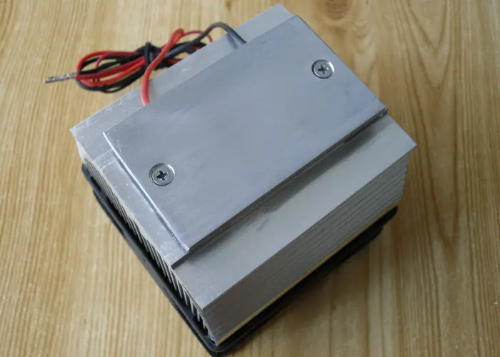 

DIY Peltier Air Condition Refrigeration Plate TEC12706AJ 12V Cooling fan