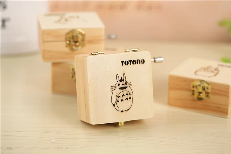 Бесплатная доставка деревянная музыкальная шкатулка Hayao Miyazaki Totoro 4 шт./партия для