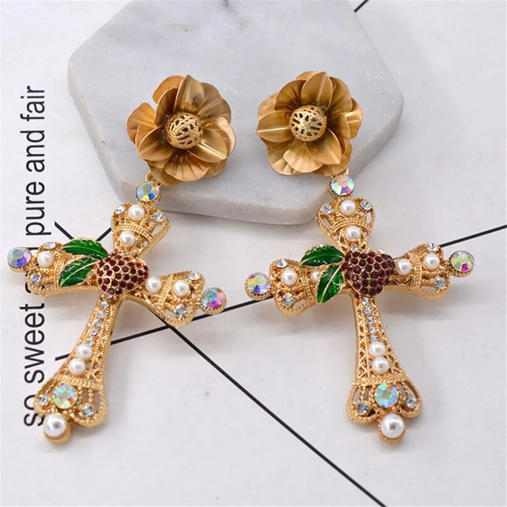 Женские серьги в стиле барокко золотого цвета | Украшения и аксессуары