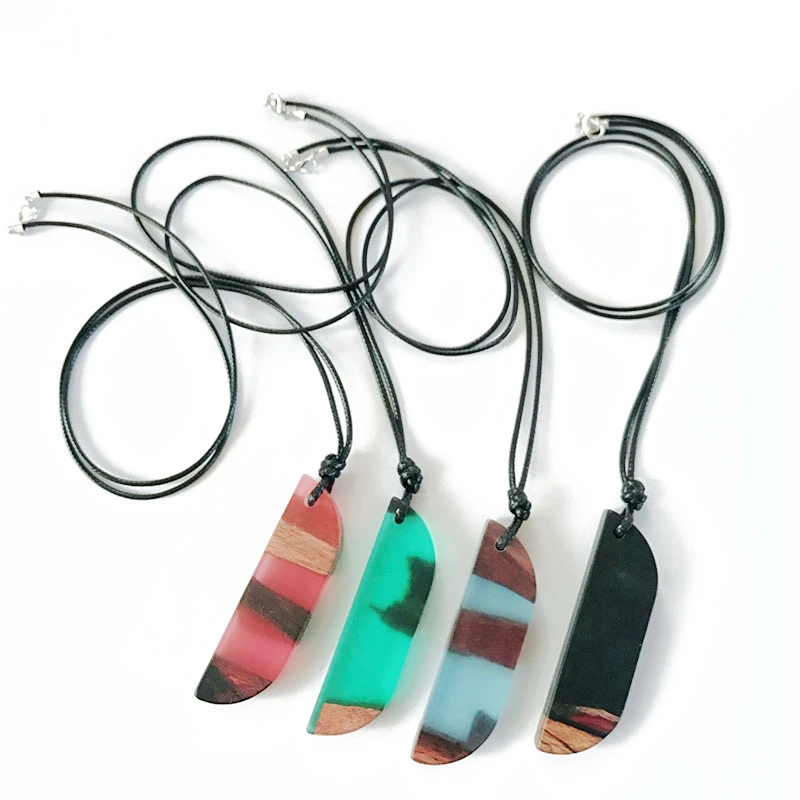 

New Sweet Design Wood Resin Mixed Geometric Black Rope Pendant Necklace