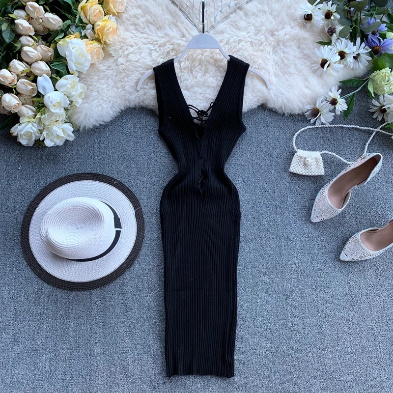 Женское трикотажное мини-платье ALPHALMODA облегающее платье без рукавов с глубоким