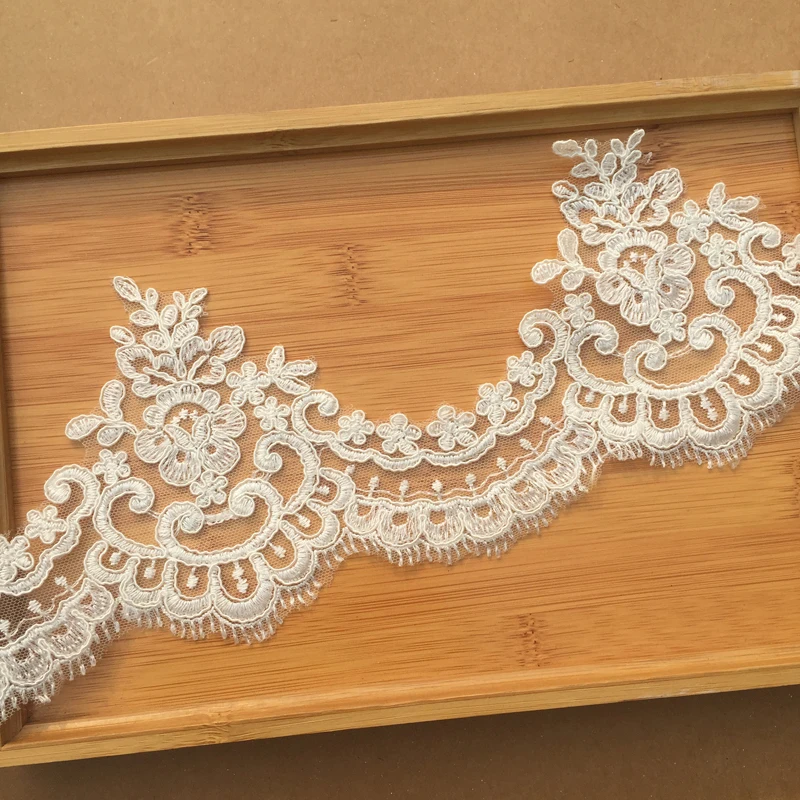 

12CM Vintage embroidered wedding veil lace edge wedding veil car embroidery lace wedding decoration diy veil lace accessories