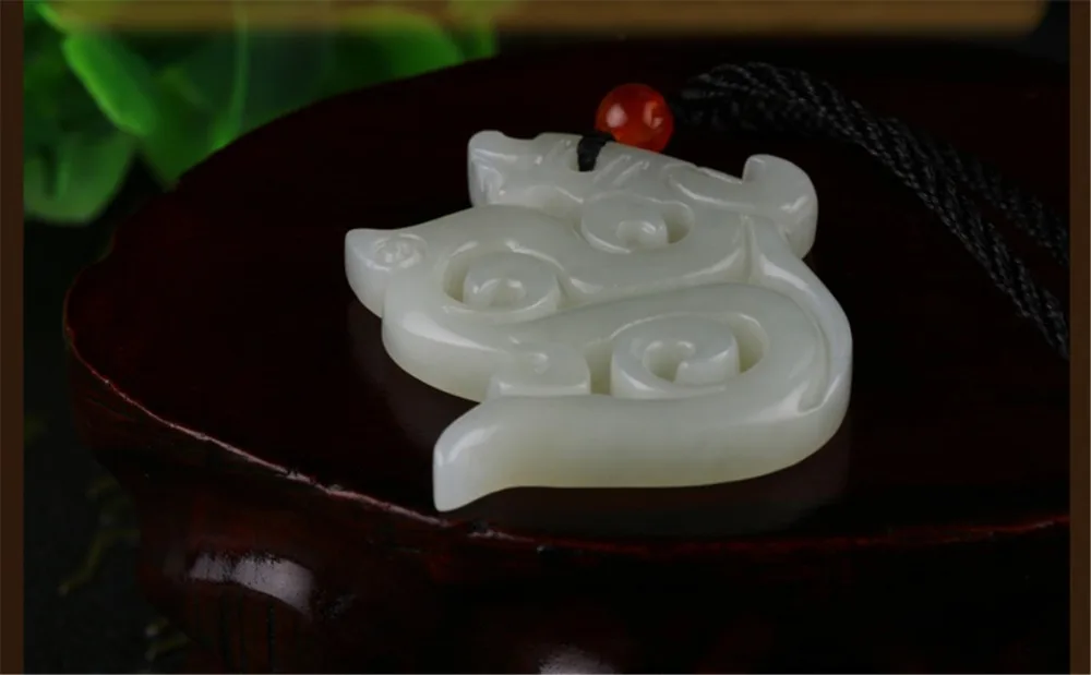 Подвеска из нефрита с подвеской в виде Золотого Дракона | Украшения и аксессуары