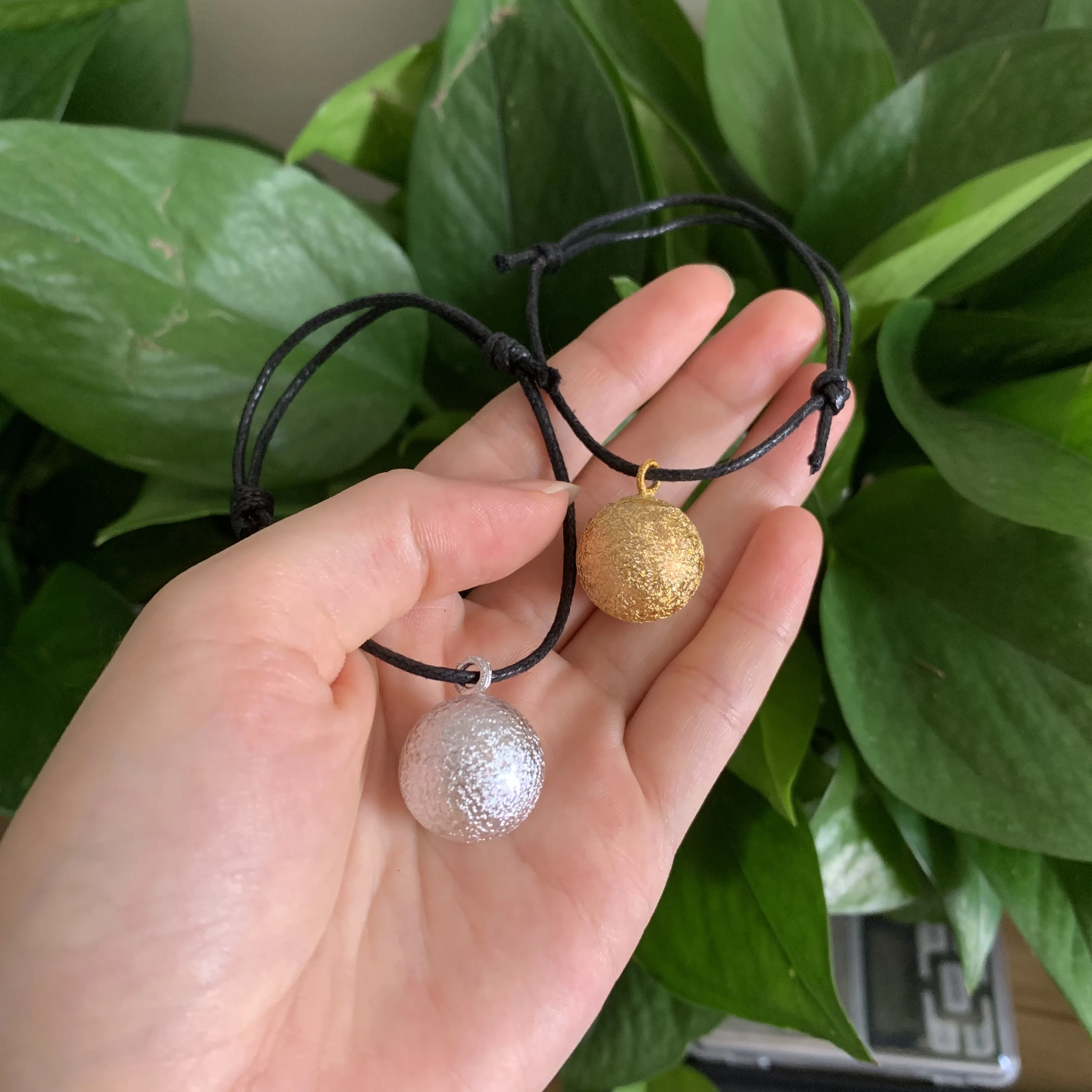 Whoesale babybell пение bola полностью закрытое уплотнение мяч колокольчик Шарм мама и ребенок Воск Веревка регулируемые браслеты