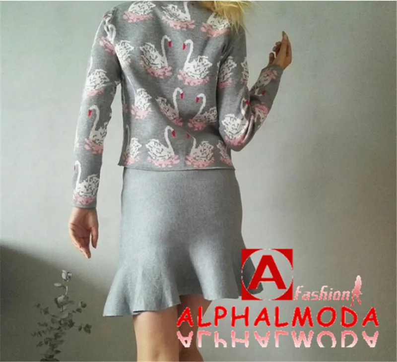 [ALPHALMODA] зимний женский вязаный свитер с узором и юбки, комплект из 2 предметов, фирменный дизайн, популярный узор, комплекты одежды