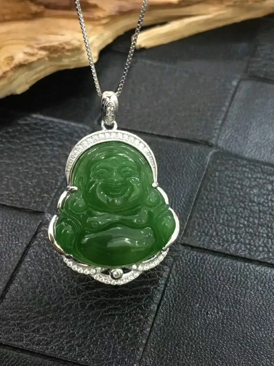 

Natural Hetian jade, pendant Pendant of Russian Jasper, female 925 silver inlaid and Tian Biyu smiling Buddha Pendant