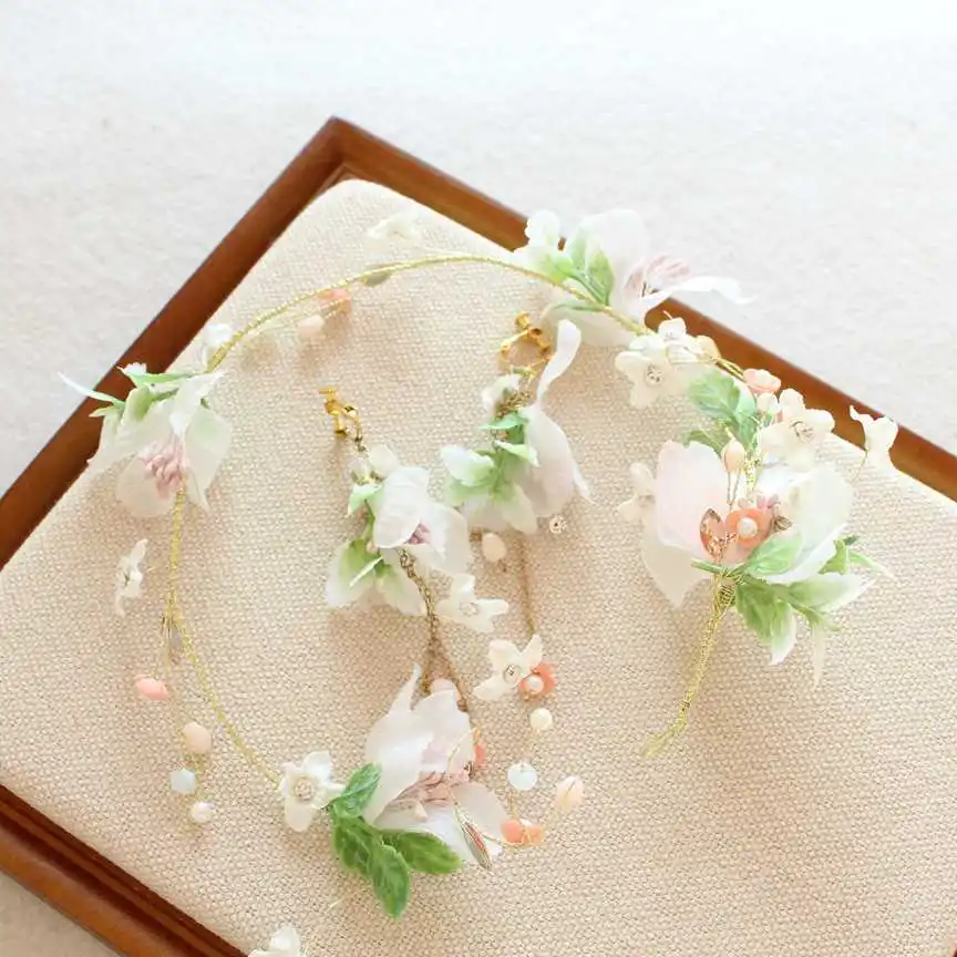 Korean white handmade crepe leaf flower garland earring bridesmaid bride wedding hair accessories hairband | Украшения и