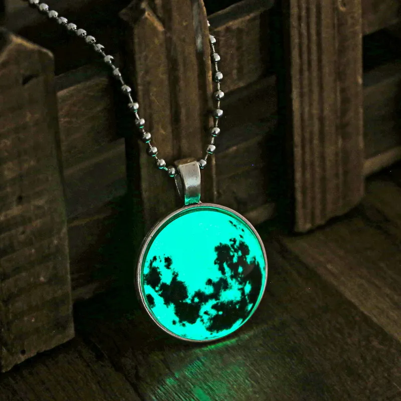 Светящееся ожерелье с подвеской в виде волка и Луны|glow in dark|glow the darkglow |