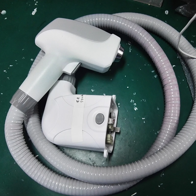 Модель S 808nm 810nm 6 баров 600w Диодная лазерная ручка ремонт и фиксация для диодного