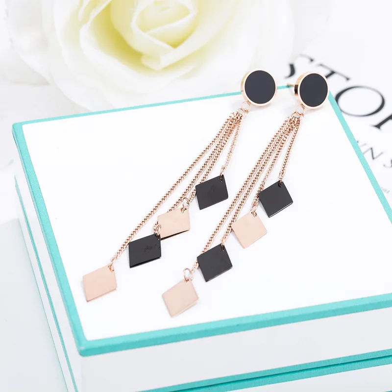 Rose Gold Дизайн, модные черные/розовые с золотистым или титановым покрытием, стальные серьги для женщин, удлиненные геометрические серьги с кисточками RN01267 - Окраска металла: Rose Gold