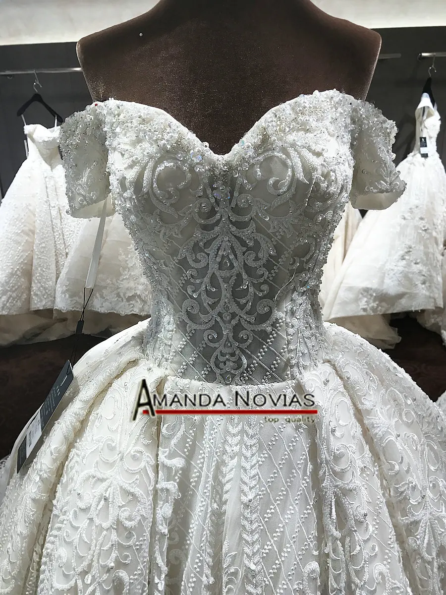 Новое поступление настоящая роскошь Аманда Novias длинный шлейф Милая бальное платье свадебное vestido de noiva