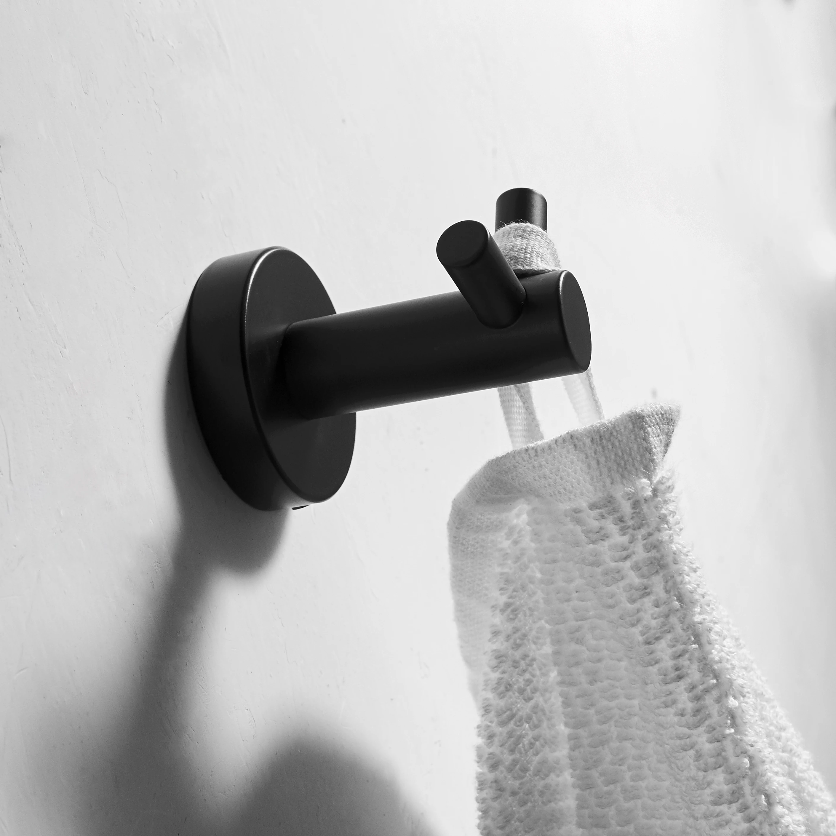 

Stainless Steel Robe Hooks Black Decorative Coat Hooks Rack Wall Hanger Bathroom Hook for Towels Hat Bag Rack Wall Mounted