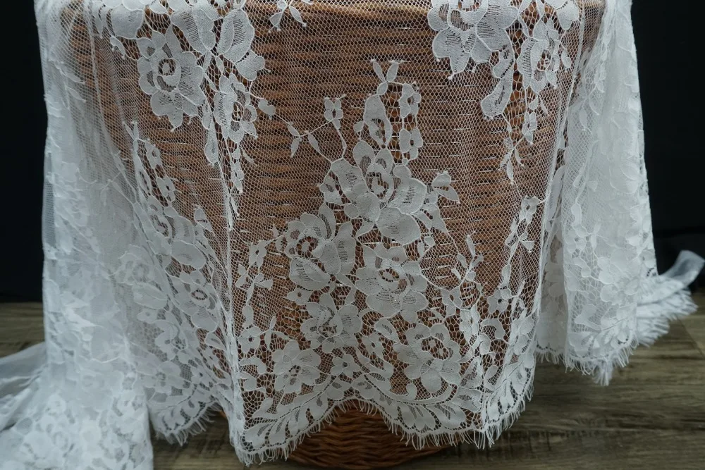Lucy Lace Boutique 150x300 см/шт. Хорошее качество свадебное платье кружевная ткань с белыми и черными цветами ресницы кружева шантильи