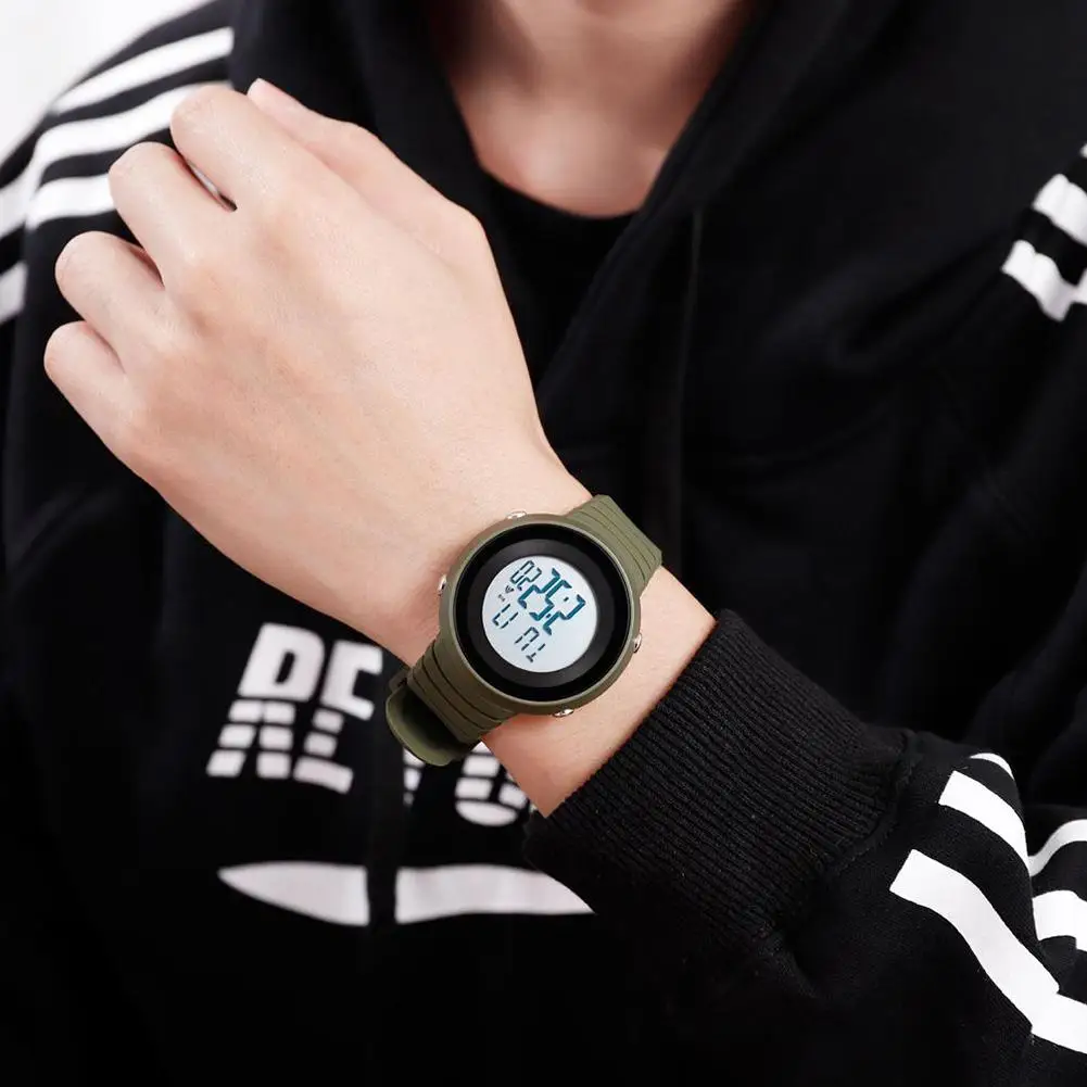 

2019 Hot Sale Fashionable Luminous Watch Unisex Sports Electronic Watch 50 Meters Waterproof Calendar Silicone Watch