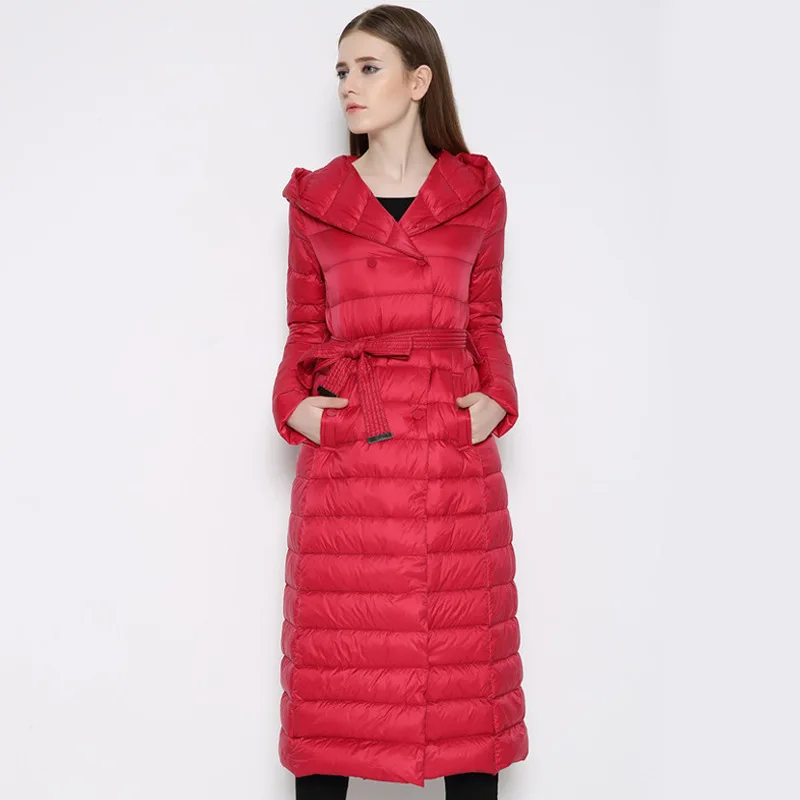 Женская длинная пуховая куртка Модель 2016 года Европейская марка облегающие