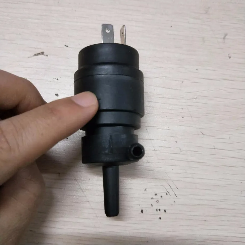 Rain scraping water bottle pump motor Suitable buick Chevrolet sail 01-09 opel corsa part number 90226604 | Автомобили и
