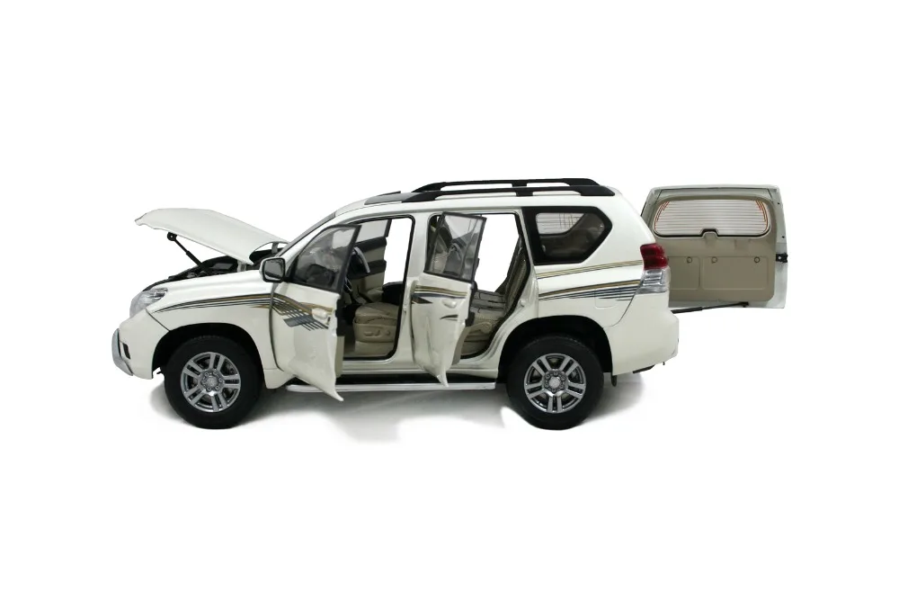 1/18 1:18 1 18 Масштаб Toyota Land Cruiser Prado белая статическая имитация литых под давлением