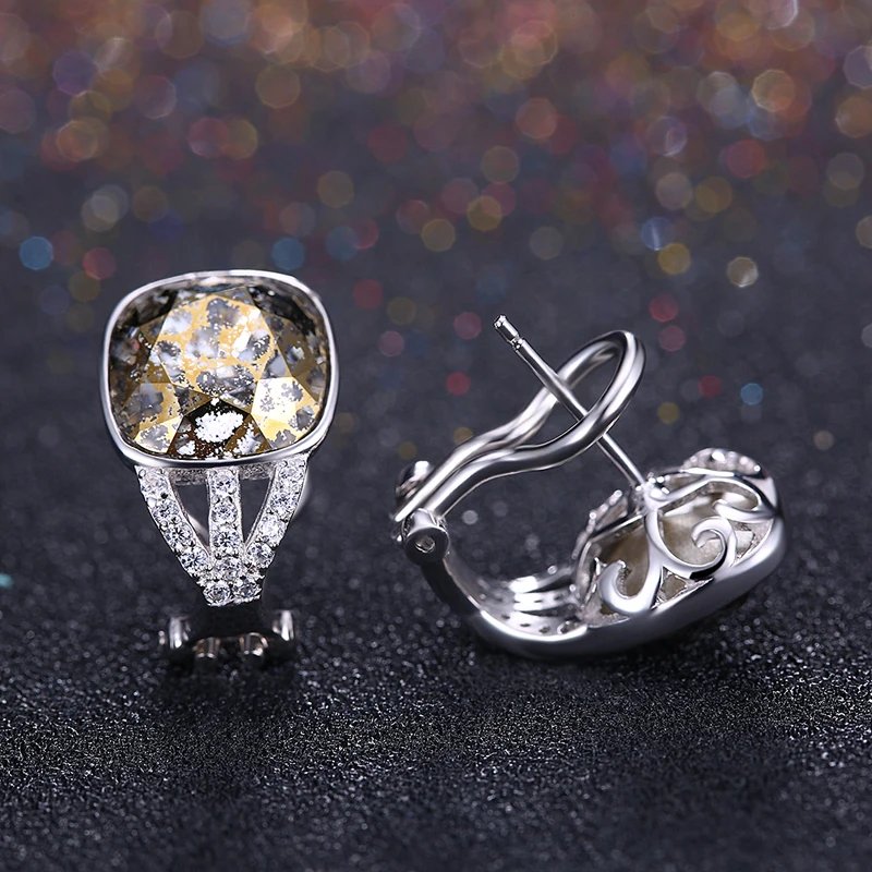 Новые трендовые серьги-гвоздики LEKANI с кристаллами SWAROVSKI в форме кубика для