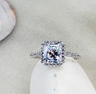 Потрясающее качественное обручальное кольцо из белого золота 3CT 585 с