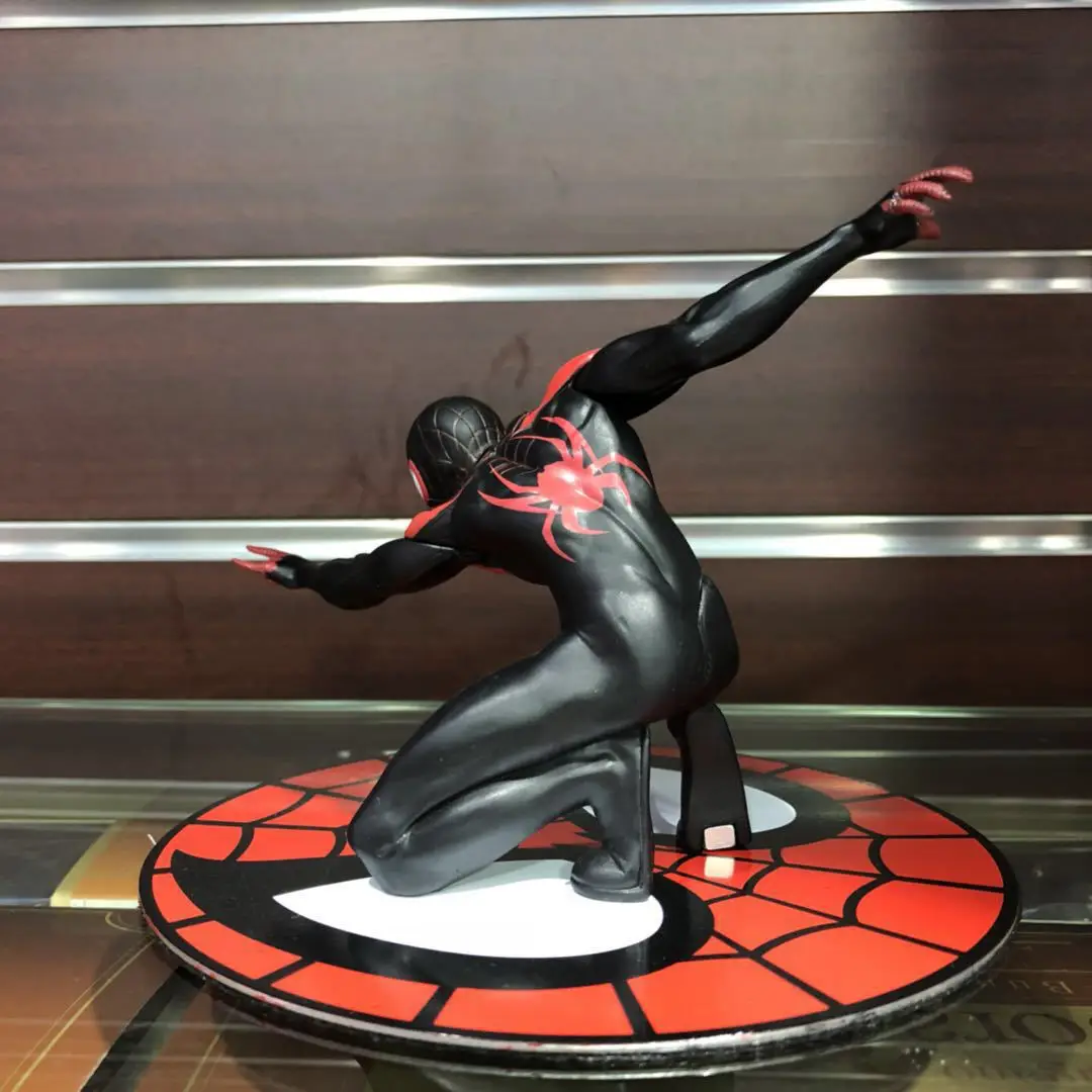 Чудесные Супергерои 11 см в коробке потрясающие черные Фигурки Человека паука