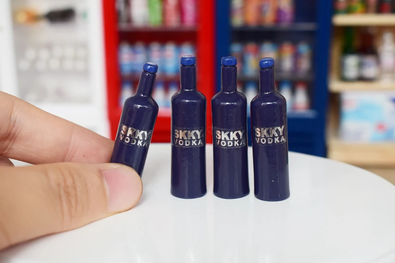 Миниатюрный 4 шт. вино, Водка бутылки для воды модель мини ролевые игры Кукла куколные столовые принадлежности для BJD Barbies Ken кукла