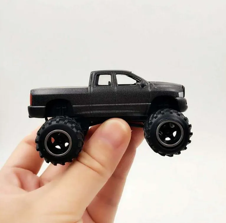 JADA 1:64 улучшенные модели автомобилей из сплава высокая модель 2003 Dodge RAM 1500