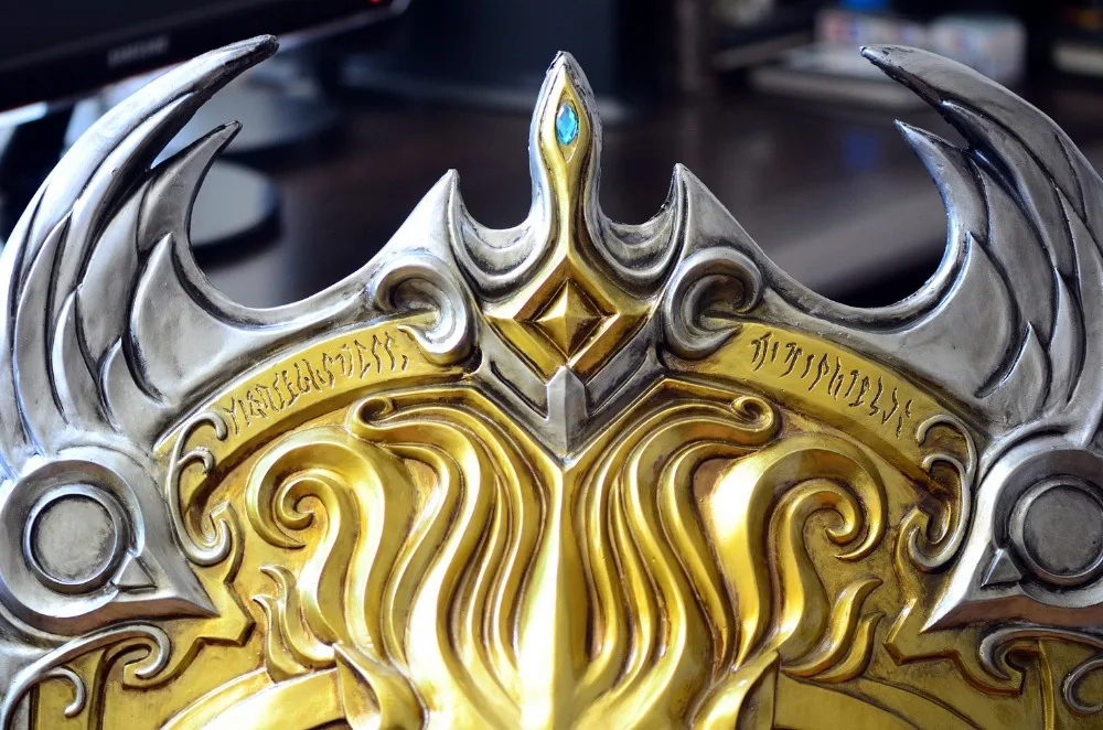 

MODEL FANS metal made HCMY 100cm lion shield wall 1:1 for Collection