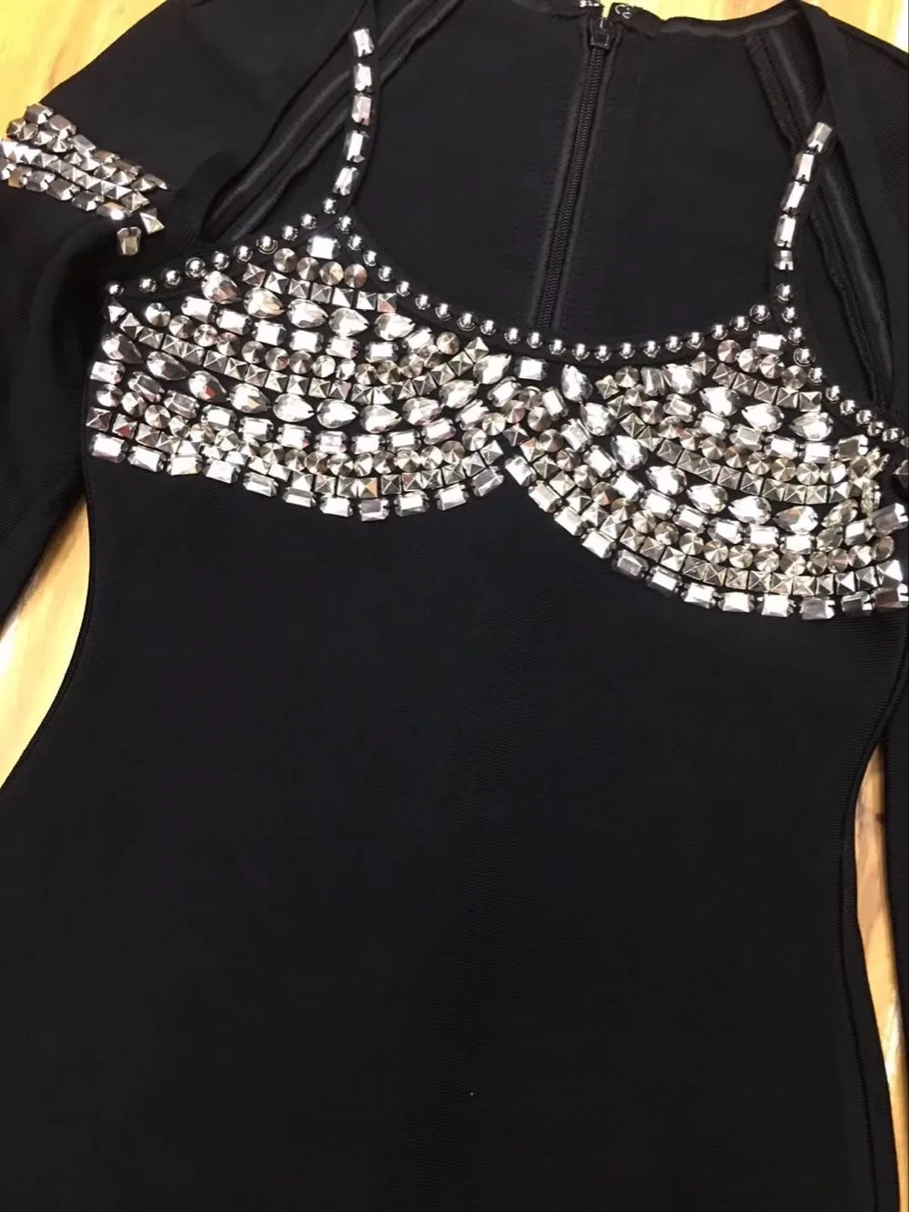 

High Quality Black Long Sleeve Beading Sexy Bodycon Bodycon Rayon Bandage Dress Cocktail Party Dress