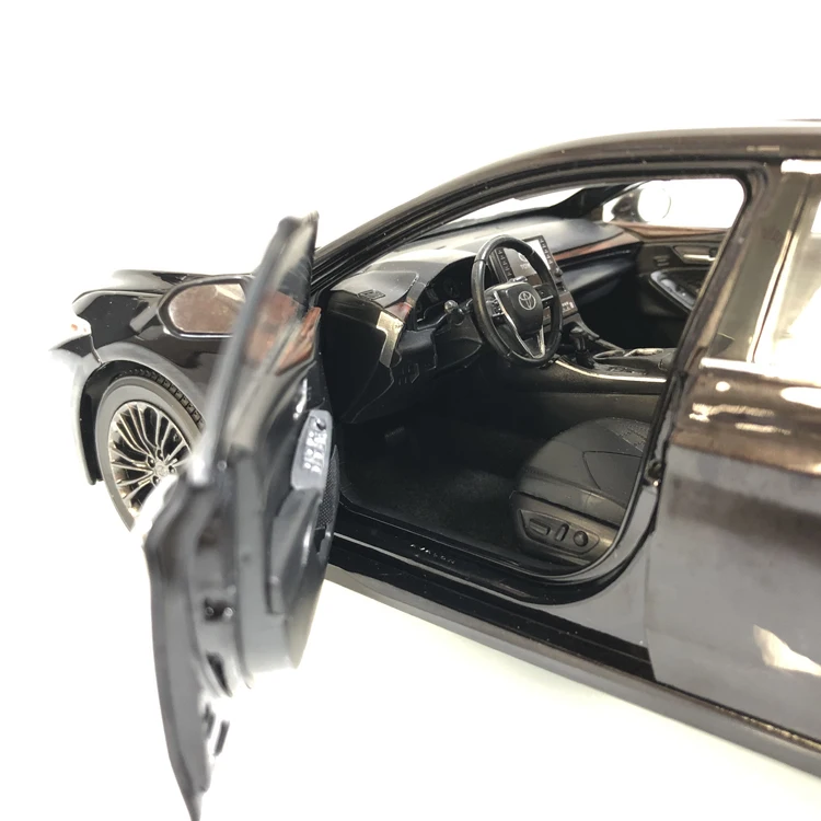 1:18 литья под давлением модель для Toyota Avalon коричневый Седан сплав игрушечный автомобиль миниатюрная коллекция подарок