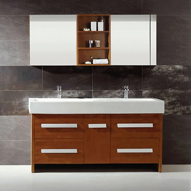 Ванная комната с двойной раковиной |