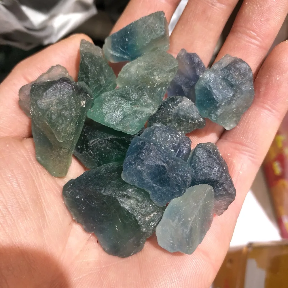 

500g Natural colored fluorspar raw stone rubble for home decoration wedding decoration aquarium