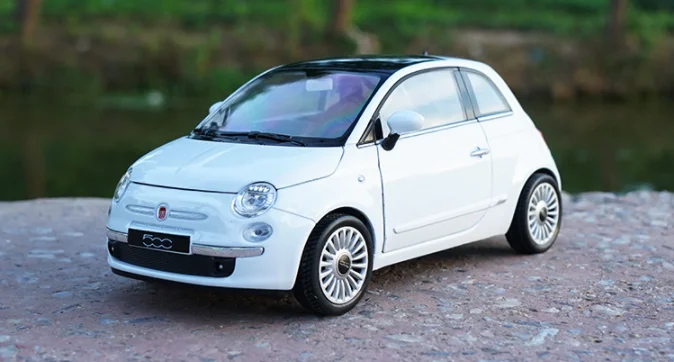 Оригинальная фабрика 1:24 FIA T 500 ABARTH игрушечный автомобиль из сплава игрушки для