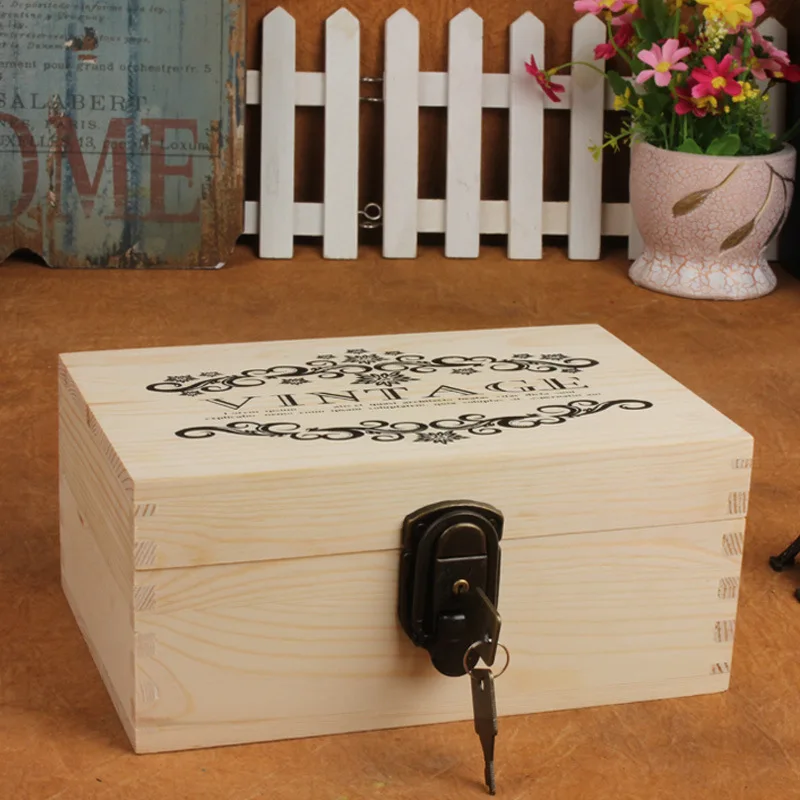 Бытовая коробка для хранения из натурального дерева с крышкой и золотым замком