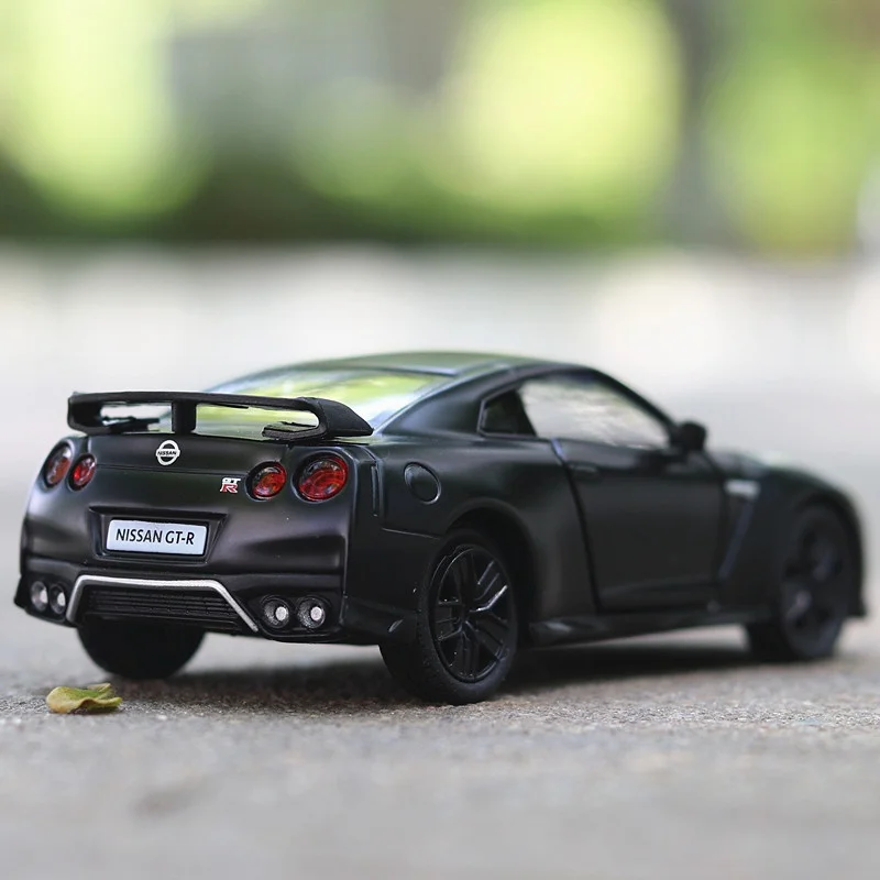 1/36 Scale Nissan GTR Supercar Diecast car model Pull back Gifts for Children | Игрушки и хобби