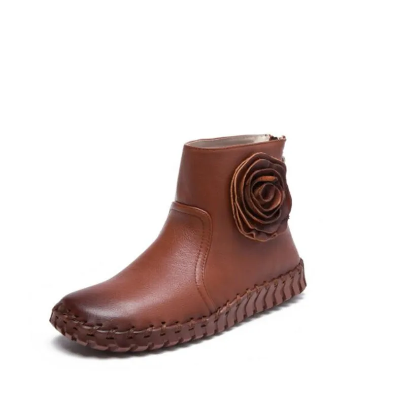 

New casual genuine Leather women's booties Spring Autumn hot fashion retro flat women's boots Comfortable stable mother's shoes