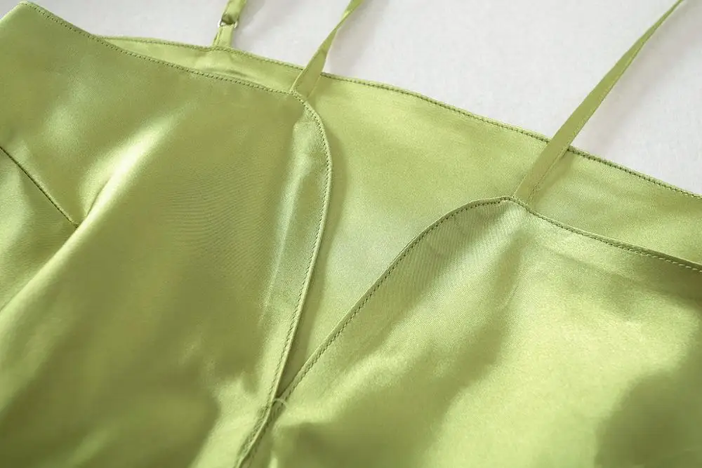 Женский укороченный топ Bazaleas Шелковый на тонких бретельках с зеленым бантом в
