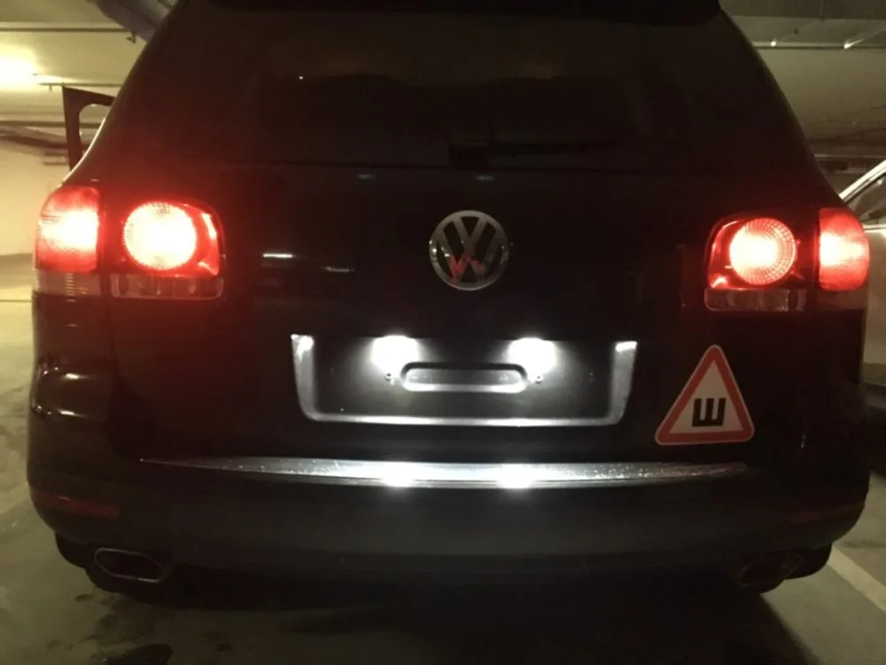Светильник ка светодиодный номерного знака для VW Tiguan Touareg Golf5 5D touring Passat (B5.5) Porsche