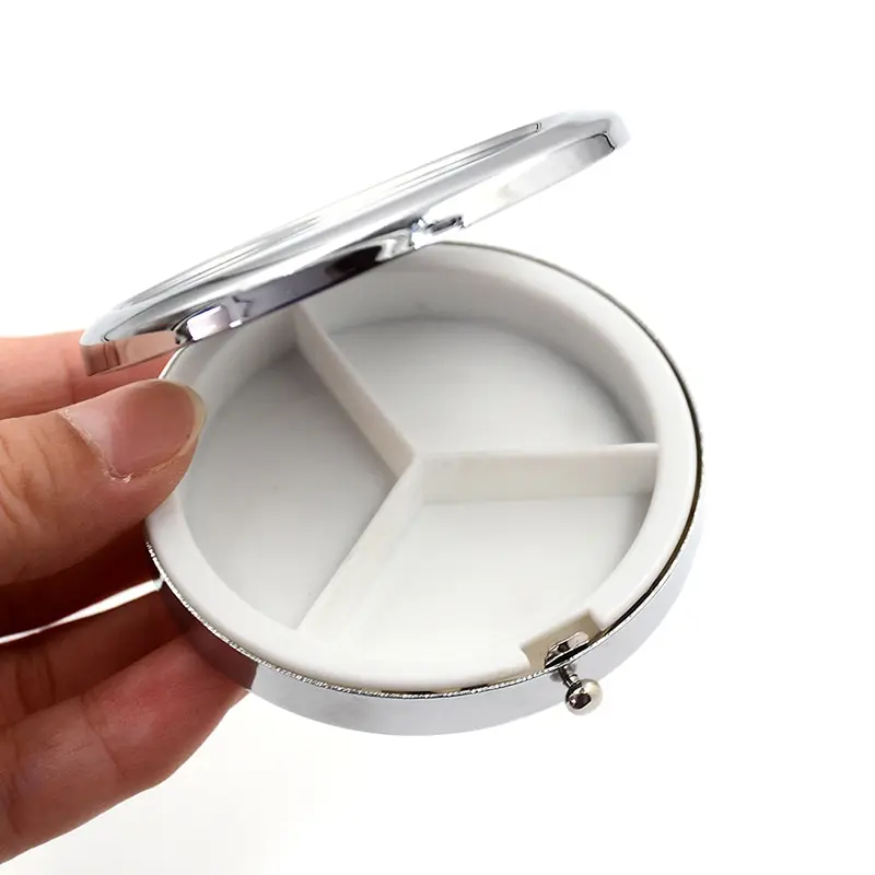 Portable Silver Metallic Metal Pill Box Cutter Splitters Folding Case Container For Simple Medicines Organizer | Красота и здоровье