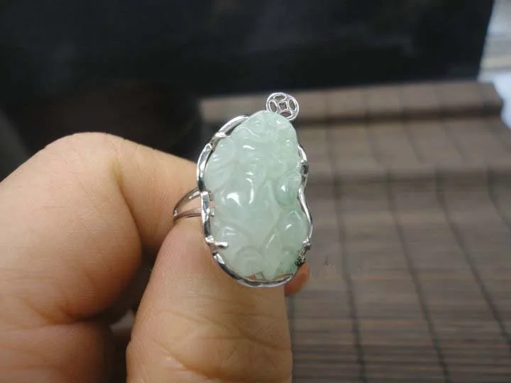 

Genuine a goods Jade Pixiu ring 925 silver Pixiu Jade Ring money Evil to protect the peace of men and women ring