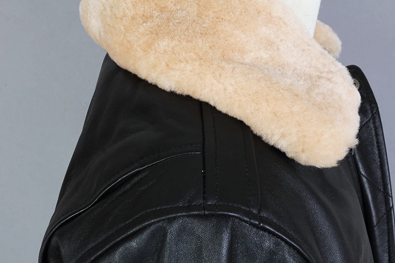 Fashion Motorcycle Jacket Men Air Force Flight Genuine Leather Jacket Black Cowskin Bomber Jacket Fur collar Winter Coat