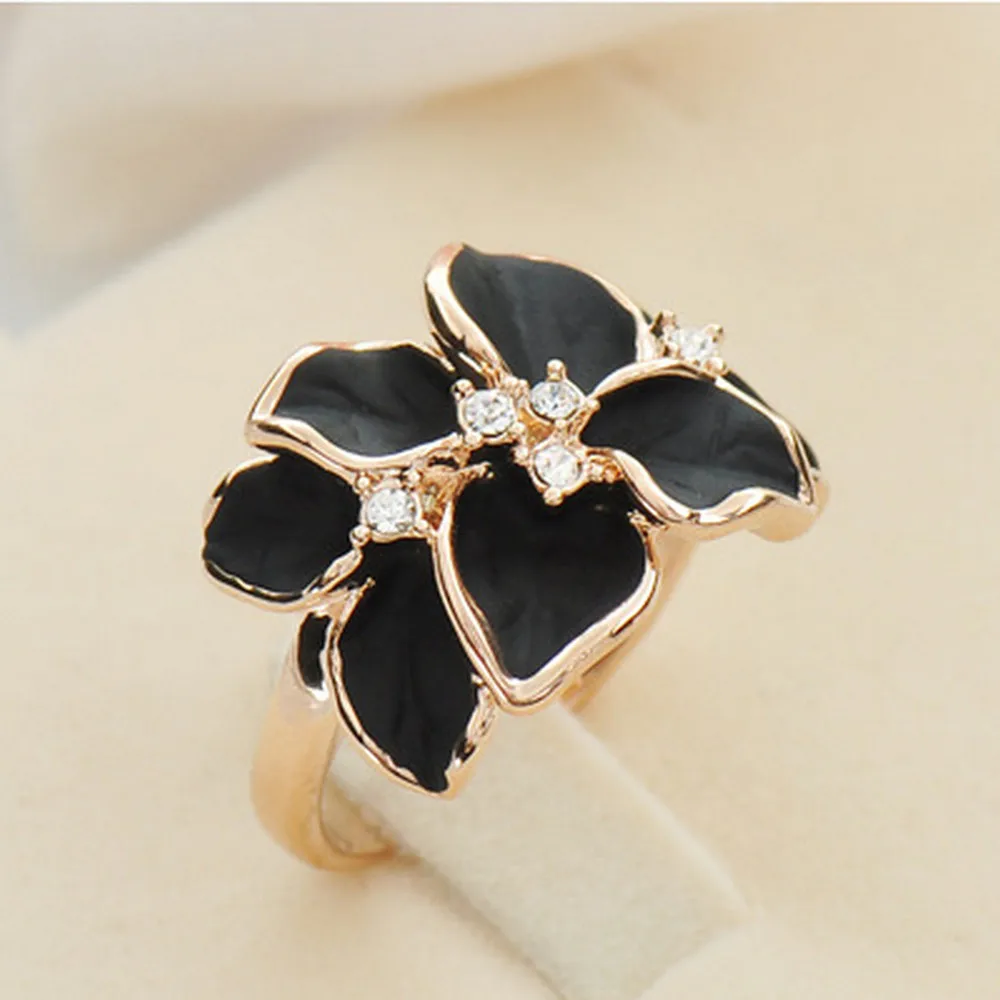 Lovely white Flower Pearl Ring Circle Stud Fashion Design Engagement White Black woman ring 2019 New | Украшения и аксессуары