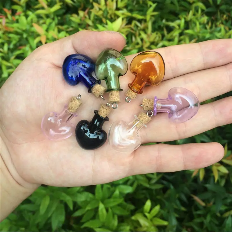 

Wholesale 70pcs Mini Heart Bottles Pendants Metal Ring Colors Bottles Gift Pendants Diy Glass Jars Mix 7 Colors Free shipping