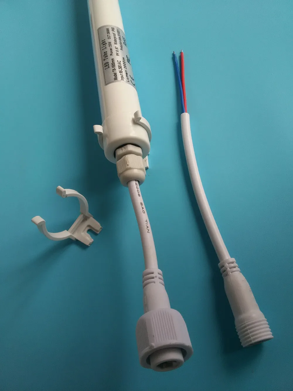 Бесплатная доставка хит продаж IP67 водонепроницаемая светодиодная лампа 900 мм 2700